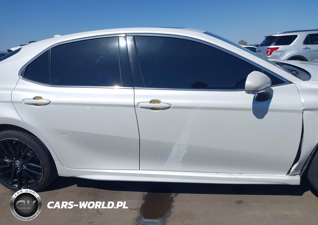 2022 Toyota Camry Xse Hybrid VIN:4T1K31AKXNU574297 - 13