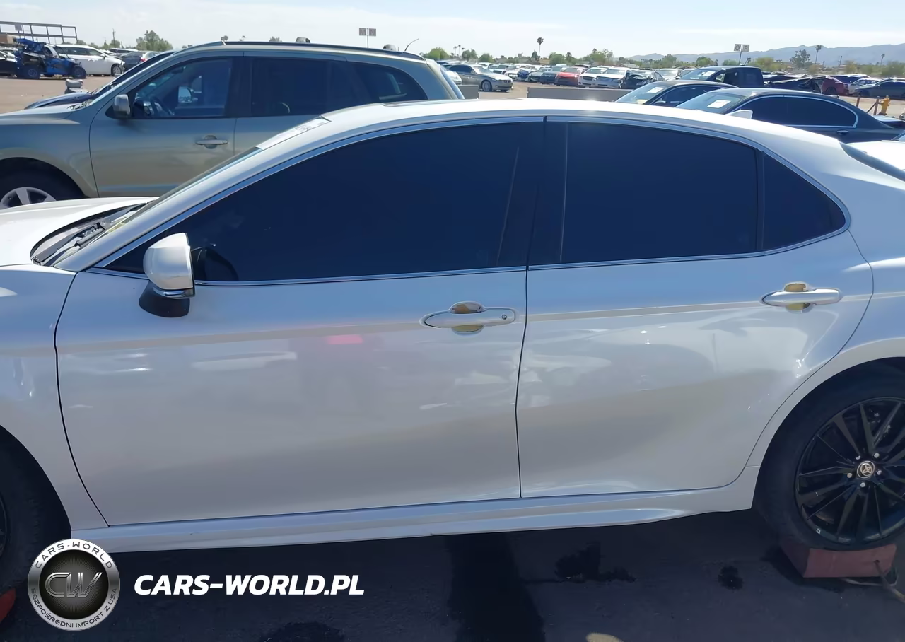 2022 Toyota Camry Xse Hybrid VIN:4T1K31AKXNU574297 - 14