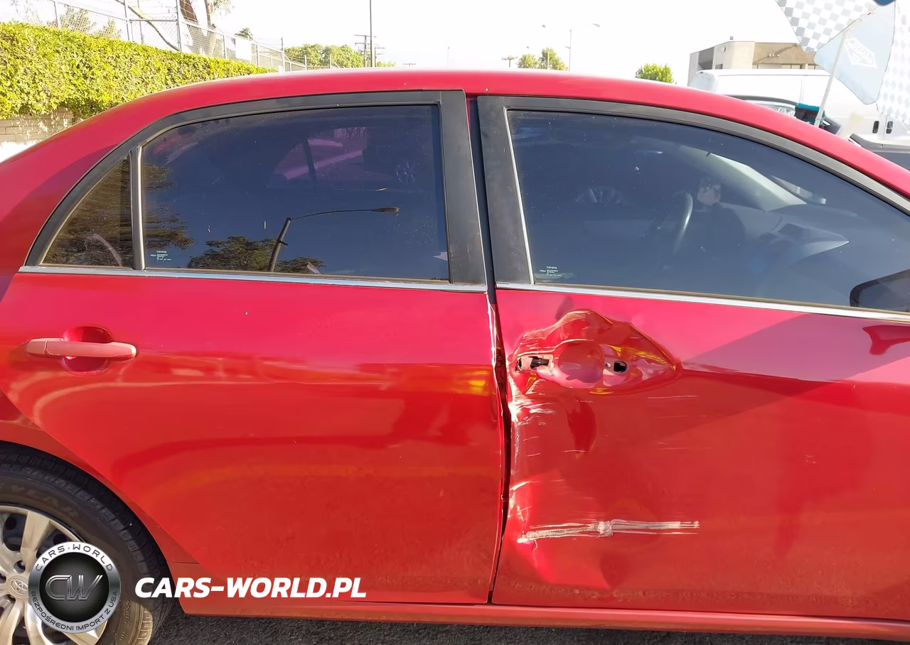 2013 Toyota Corolla Le VIN:5YFBU4EEXDP211436 - 14