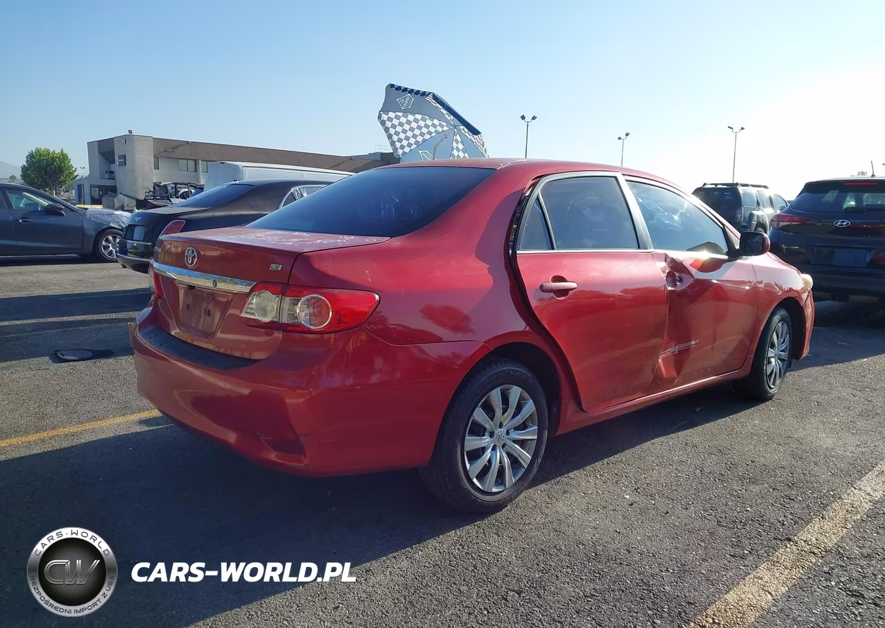 2013 Toyota Corolla Le VIN:5YFBU4EEXDP211436 - 4
