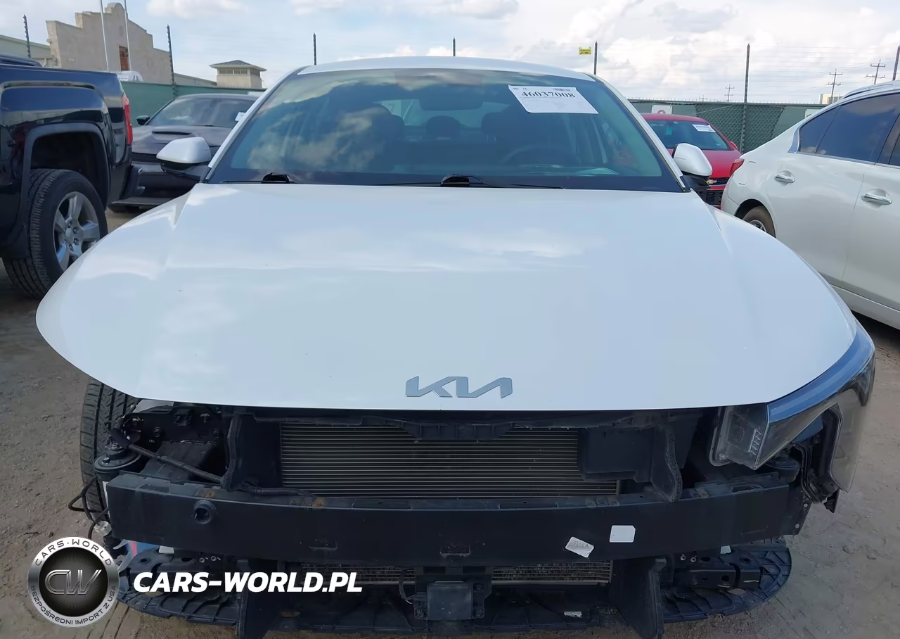 2025 Kia K4 Lxs VIN:3KPFT4DE4SE085059 - 13