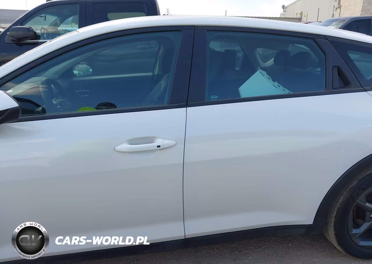 2025 Kia K4 Lxs VIN:3KPFT4DE4SE085059 - 15