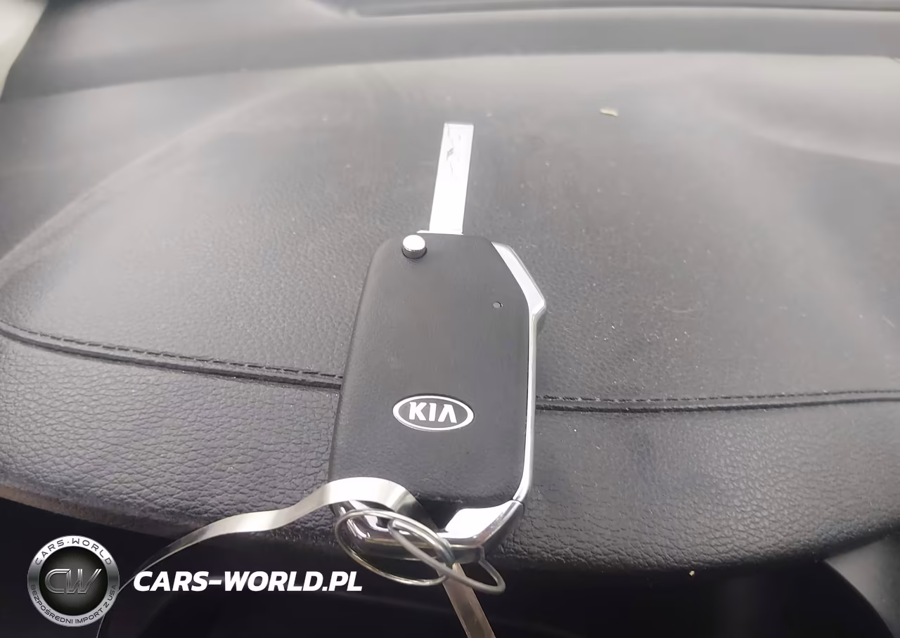 2019 Kia Forte Lxs VIN:3KPF24AD5KE057074 - 11