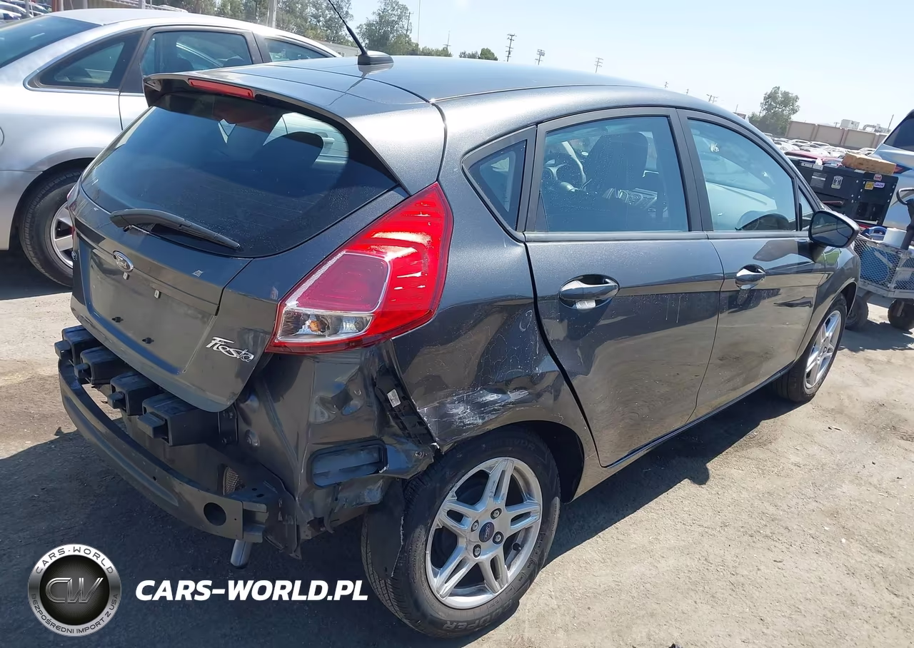2017 Ford Fiesta Se VIN:3FADP4EJ2HM125926 - 4