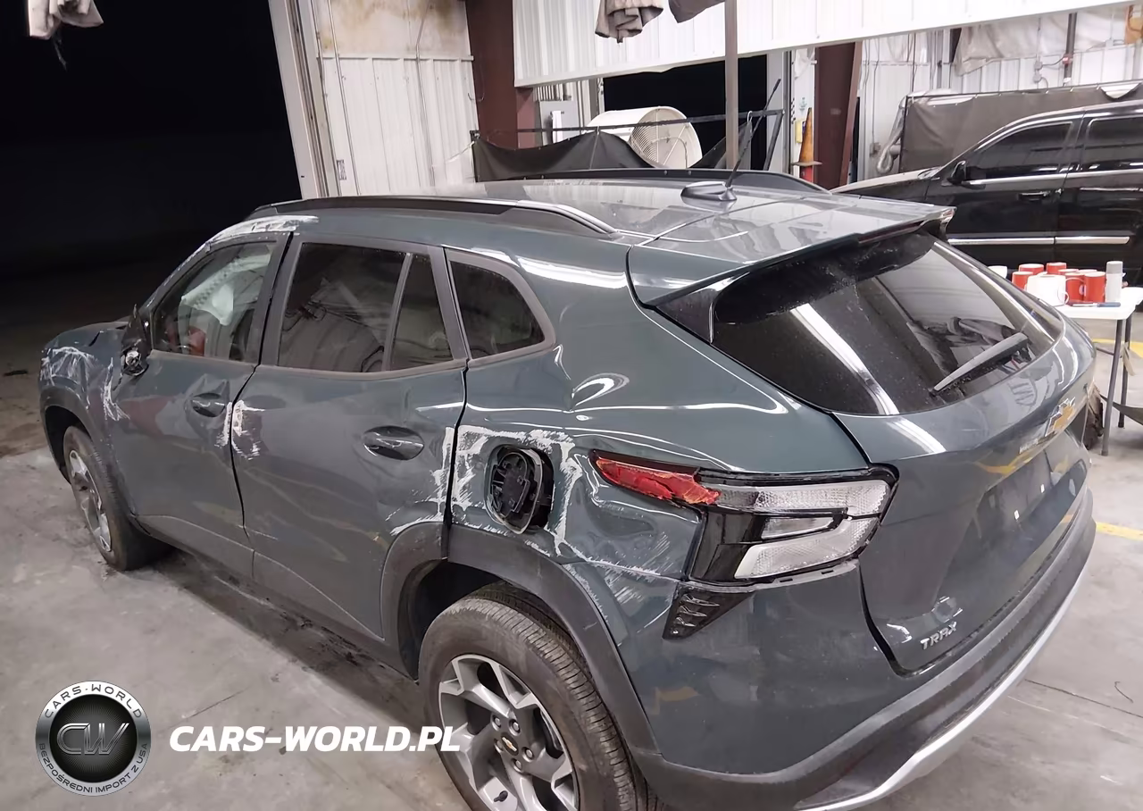 2025 Chevrolet Trax Fwd Lt VIN:KL77LHEP4SC231296 - 3