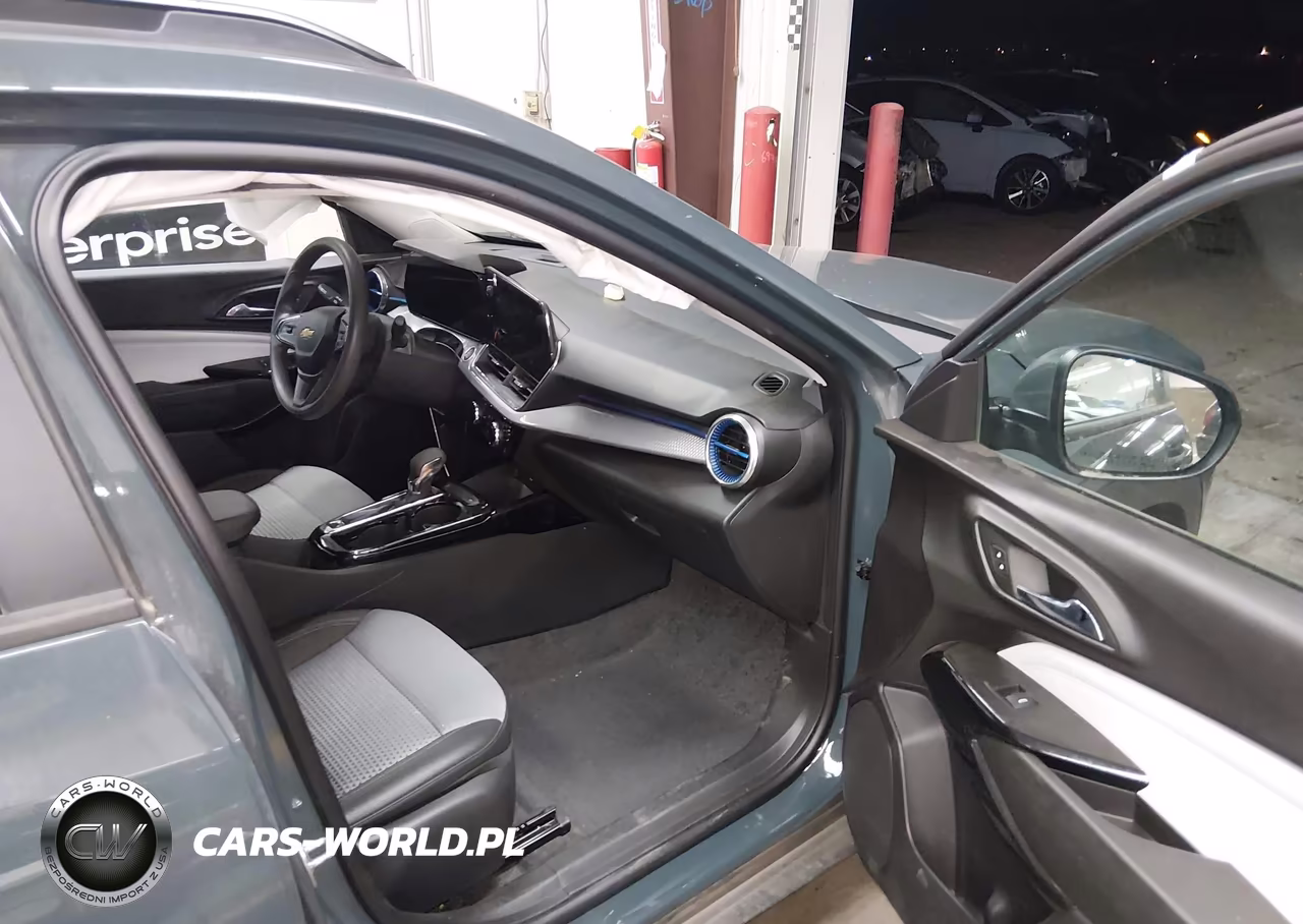 2025 Chevrolet Trax Fwd Lt VIN:KL77LHEP4SC231296 - 5