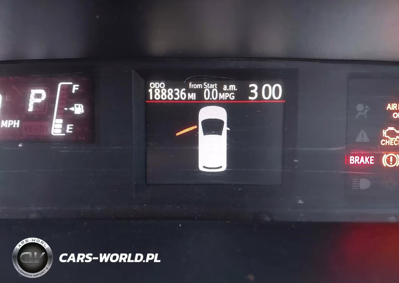 2015 Toyota Prius C Two VIN:JTDKDTB38F1584480 - 15
