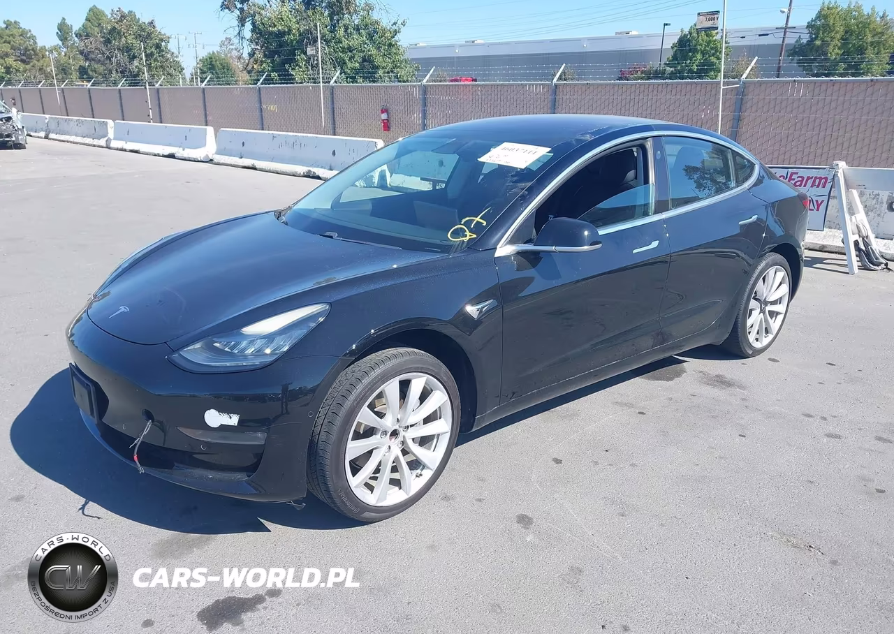 2018 Tesla Model 3 Long Range-Mid Range VIN:5YJ3E1EA9JF009353 - 2