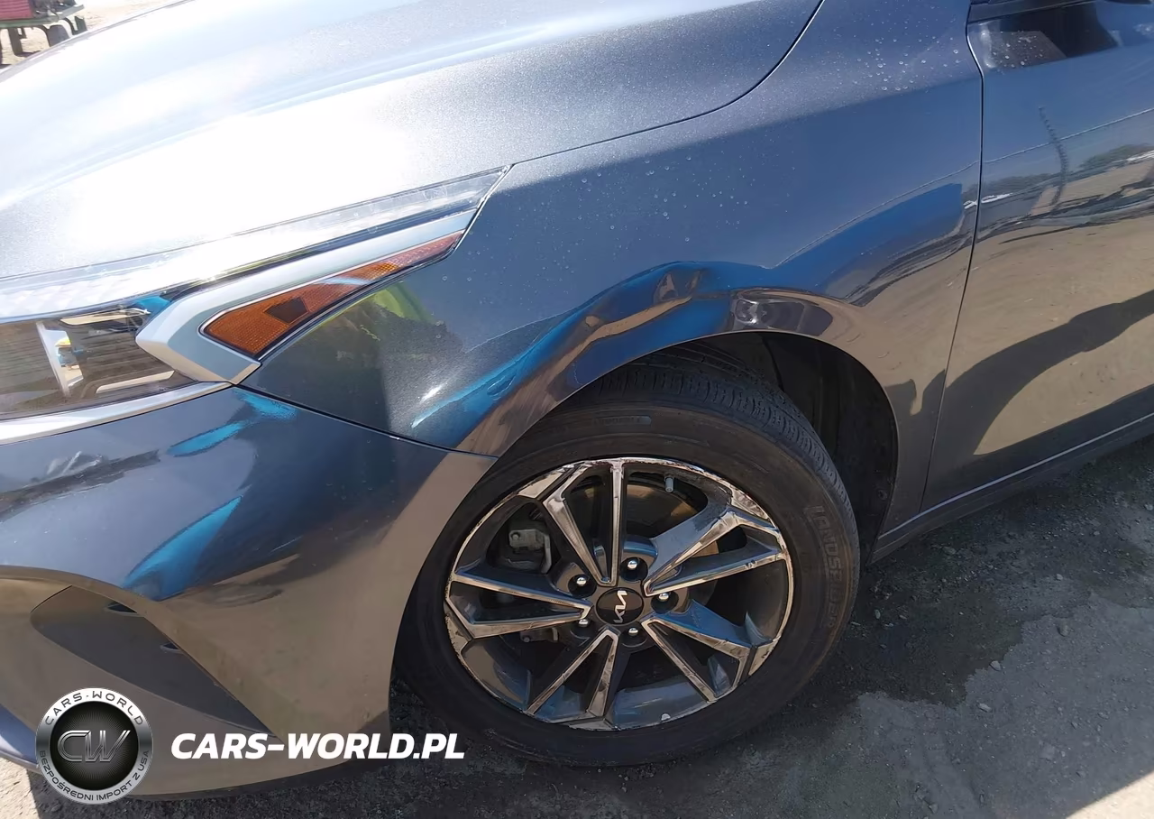 2023 Kia Forte Lxs VIN:3KPF24AD3PE649094 - 17