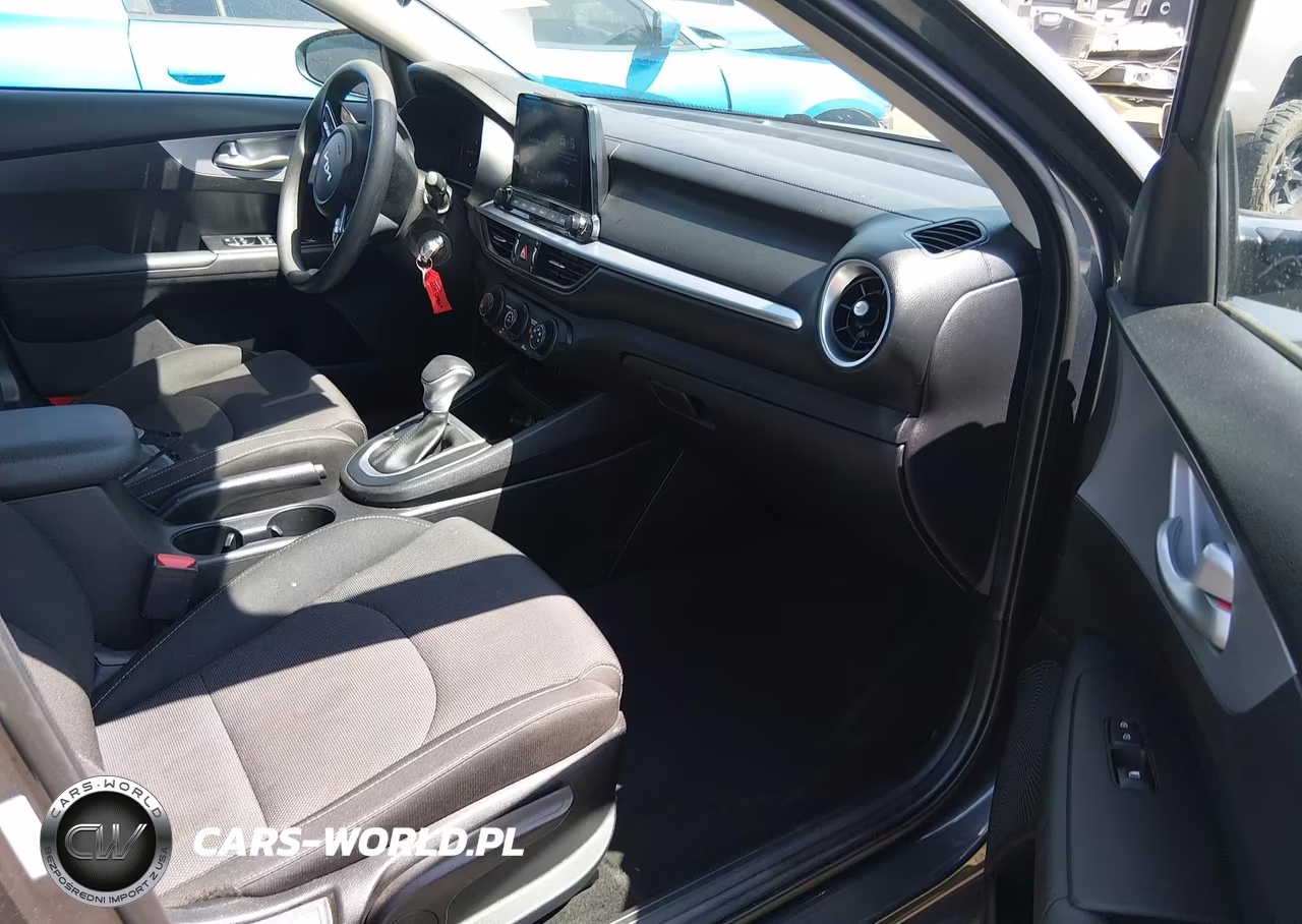 2023 Kia Forte Lxs VIN:3KPF24AD3PE649094 - 5