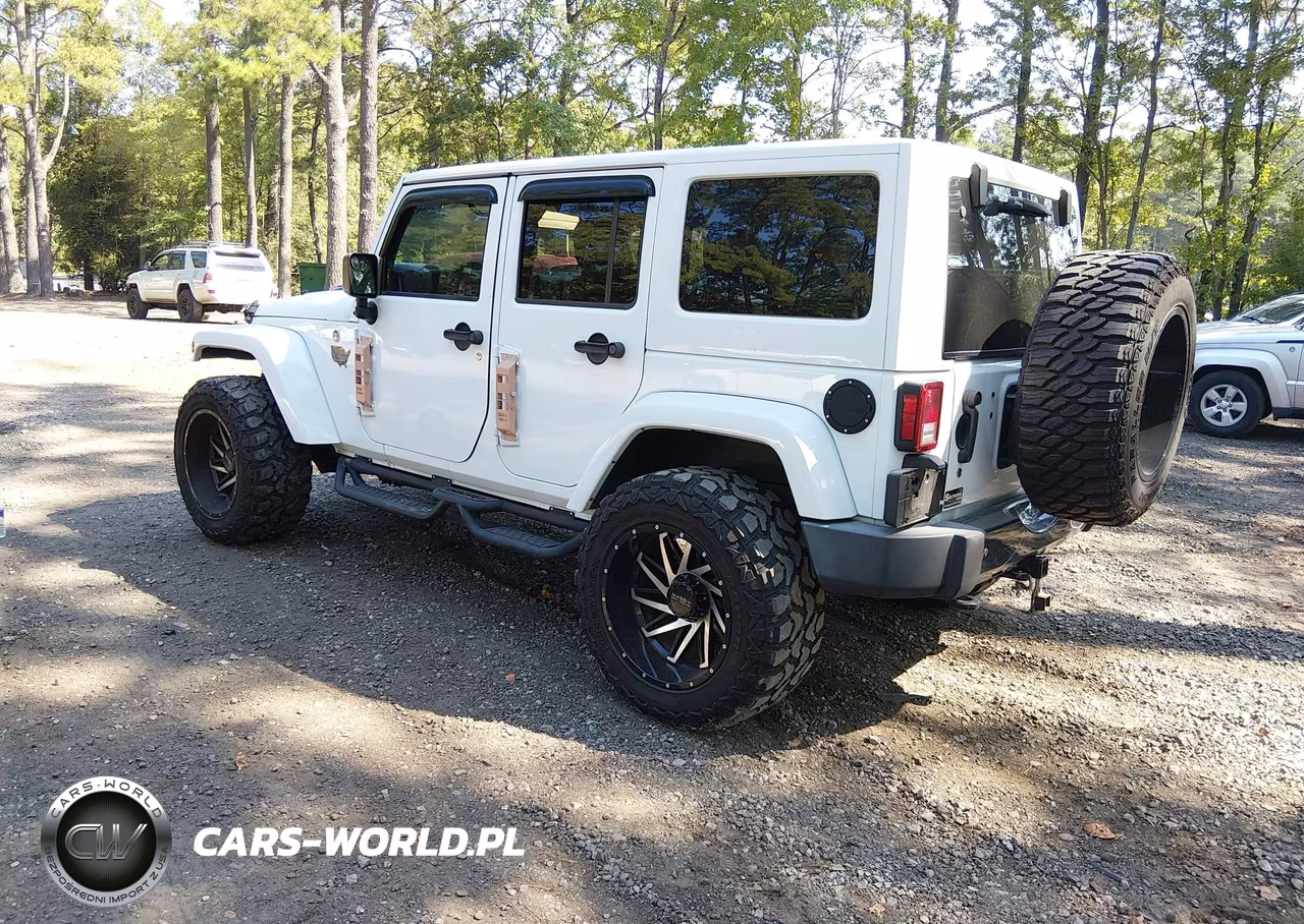 2017 Jeep Wrangler Unlimited Smoky Mountain 4X4 VIN:1C4BJWEG6HL625740 - 3