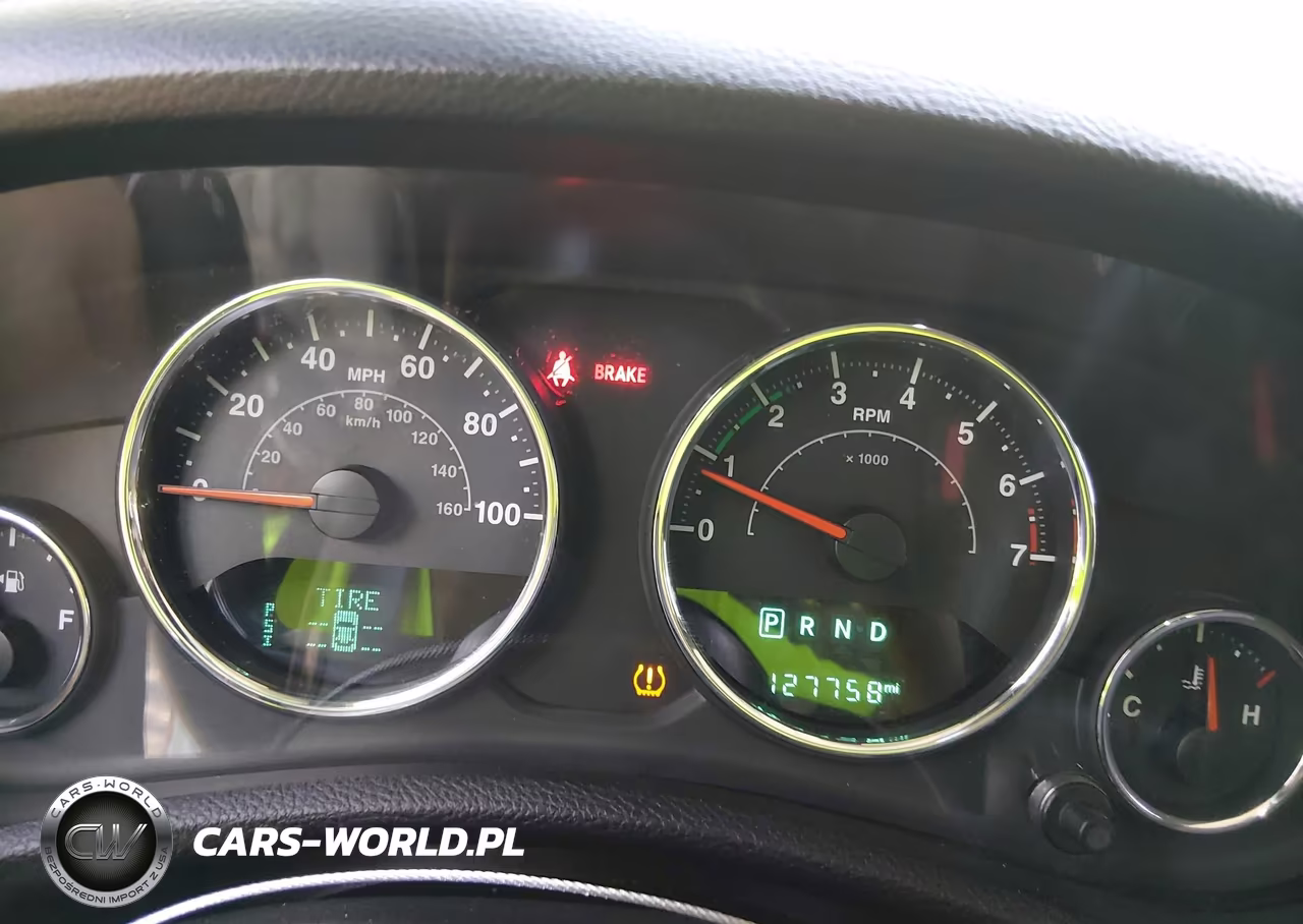 2017 Jeep Wrangler Unlimited Smoky Mountain 4X4 VIN:1C4BJWEG6HL625740 - 7