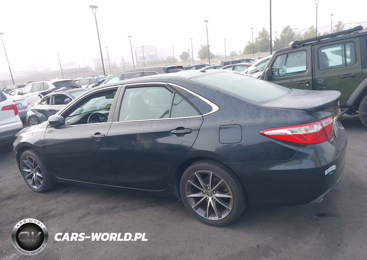 2015 Toyota Camry Xse V6 VIN:4T1BK1FK4FU555094 - 15
