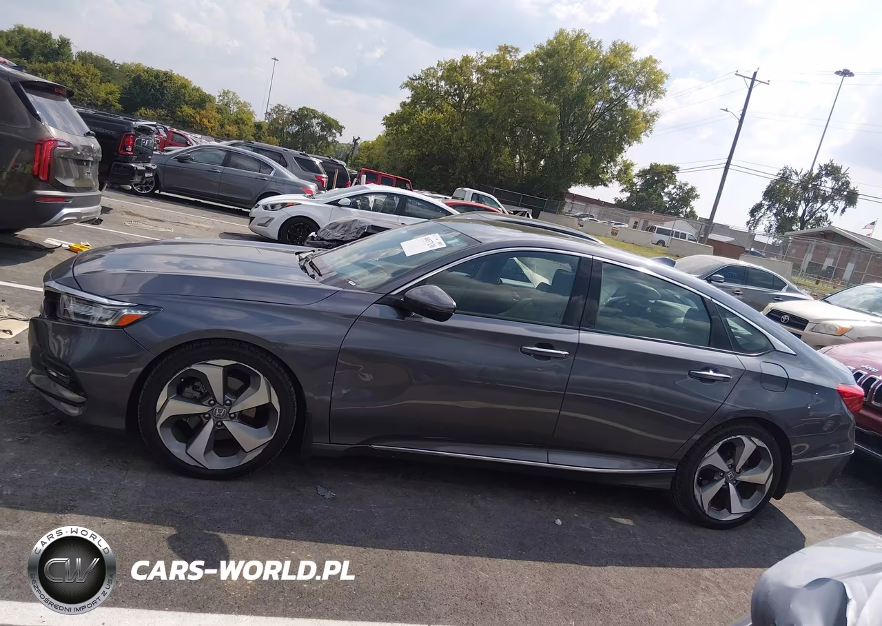 2018 Honda Accord Touring VIN:1HGCV1F95JA023202 - 14