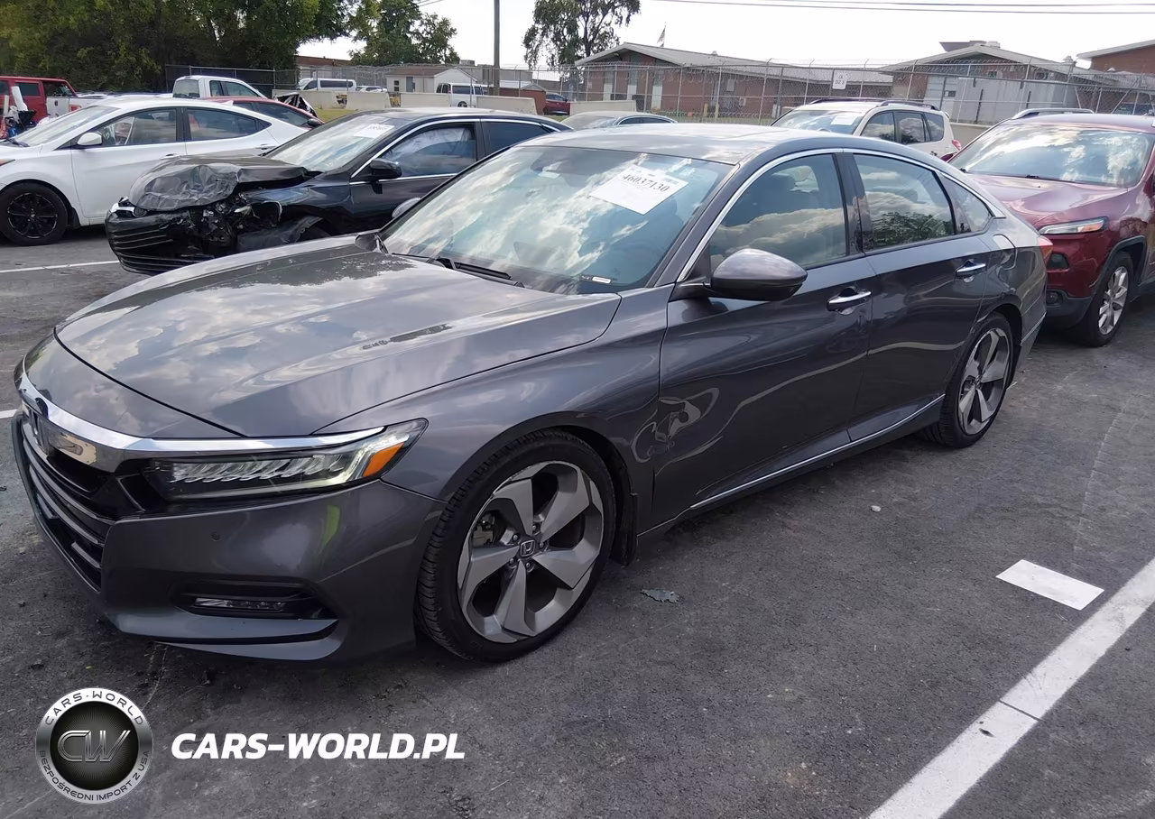 2018 Honda Accord Touring VIN:1HGCV1F95JA023202 - 2