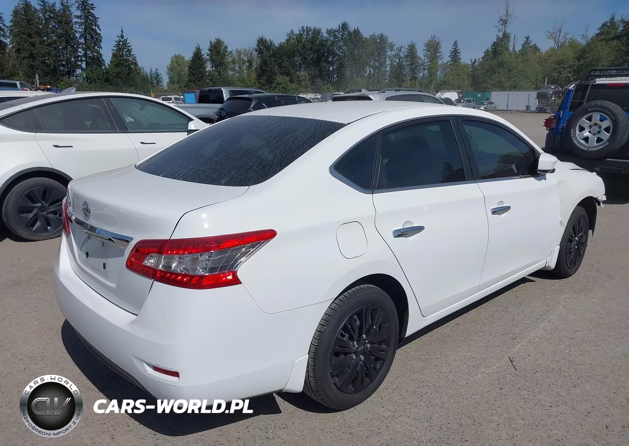 2015 Nissan Sentra S VIN:3N1AB7AP8FY373971 - 4
