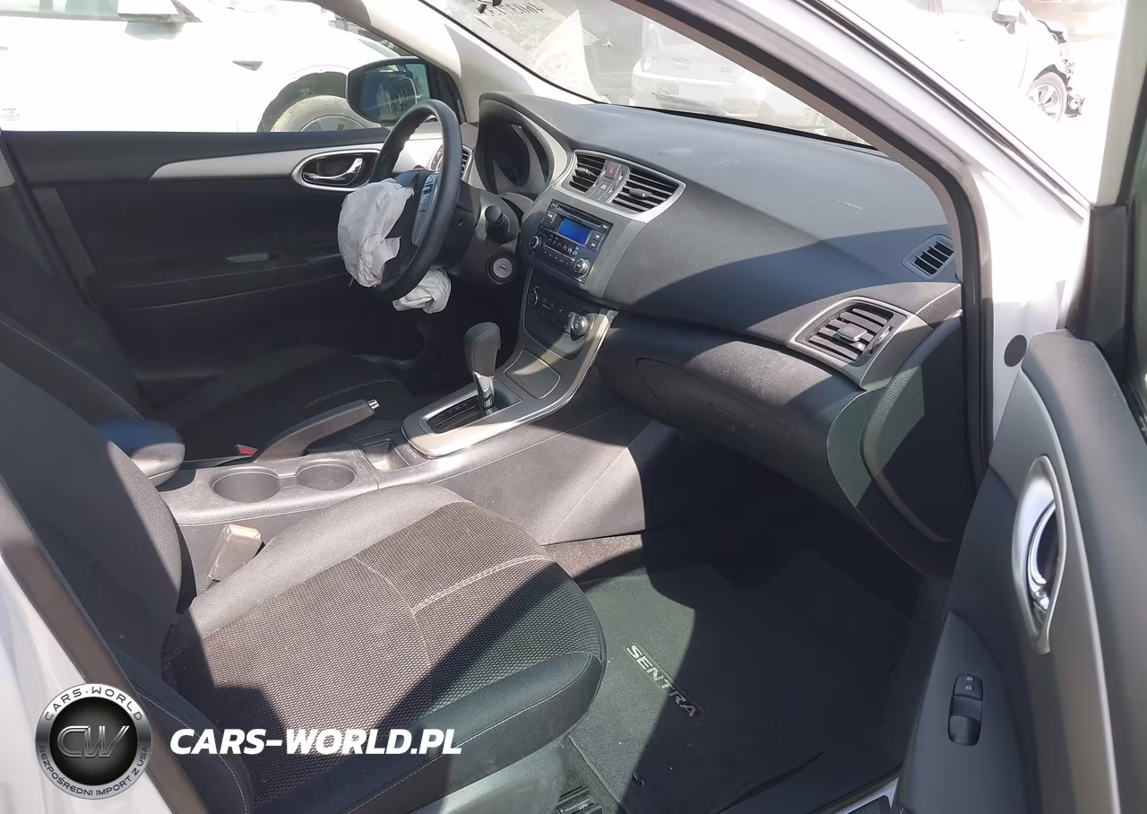 2015 Nissan Sentra S VIN:3N1AB7AP8FY373971 - 5