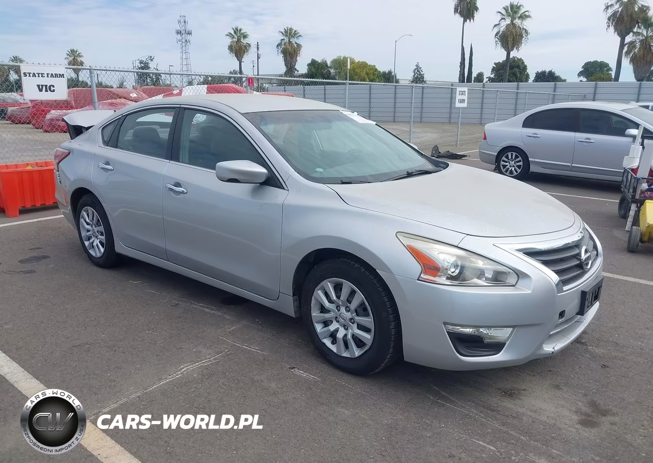 2013 Nissan Altima 2.5 S – zdjęcie 1 z 16