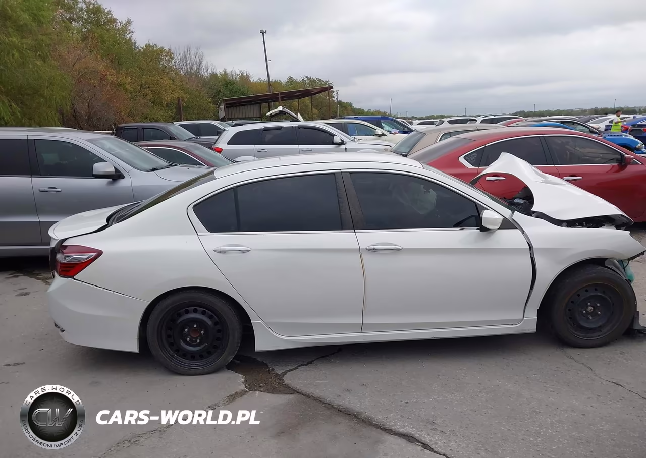 2017 Honda Accord Sport VIN:1HGCR2F56HA242719 - 12