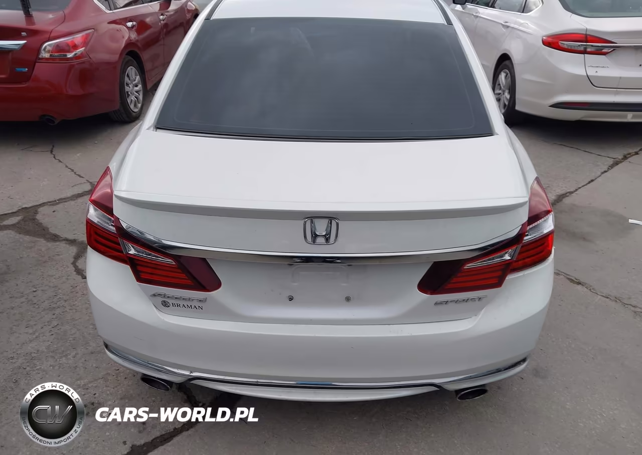 2017 Honda Accord Sport VIN:1HGCR2F56HA242719 - 15
