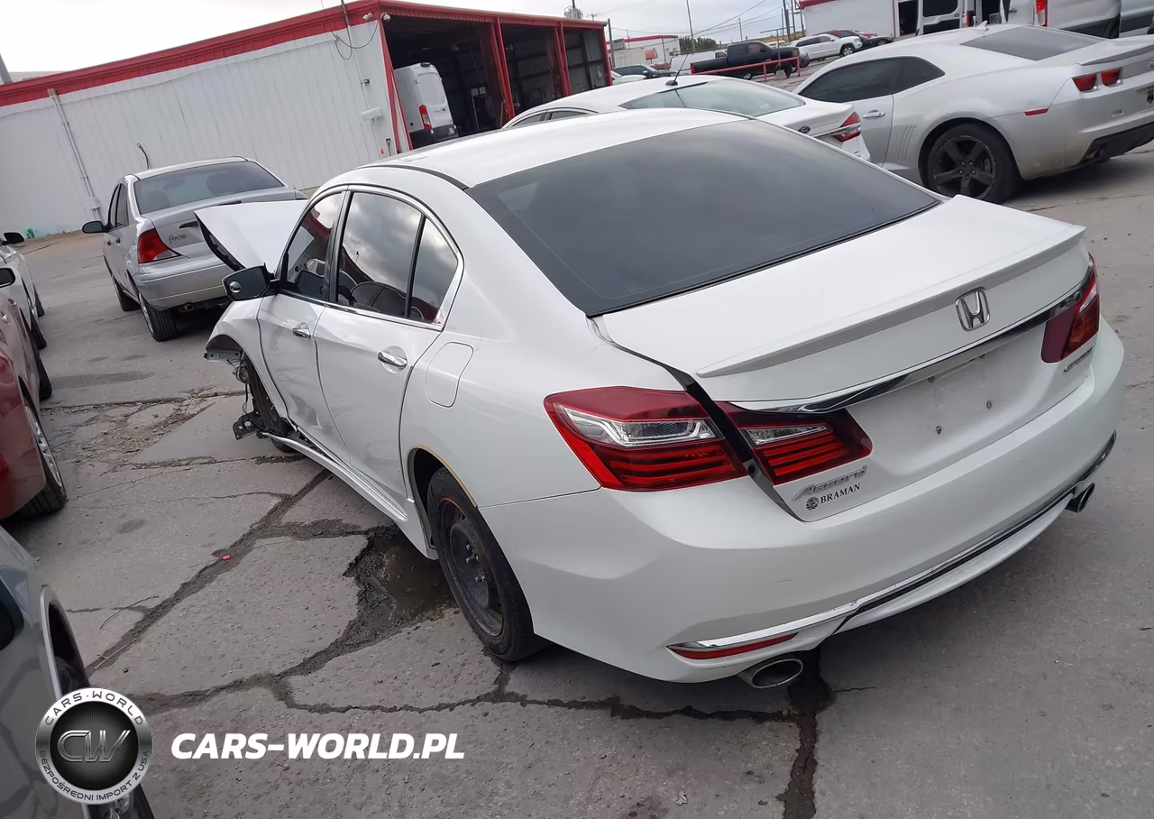 2017 Honda Accord Sport VIN:1HGCR2F56HA242719 - 3