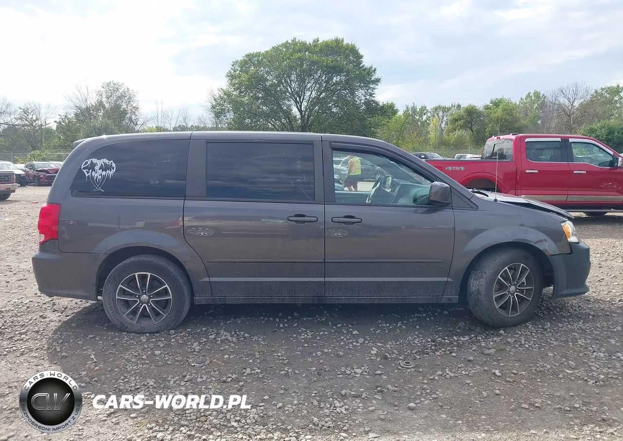 2017 Dodge Grand Caravan Sxt VIN:2C4RDGCG2HR631802 - 13