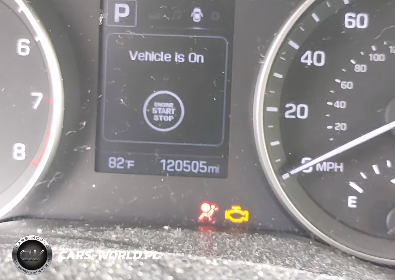 2018 Hyundai Elantra Value Edition VIN:5NPD84LF2JH382960 - 16