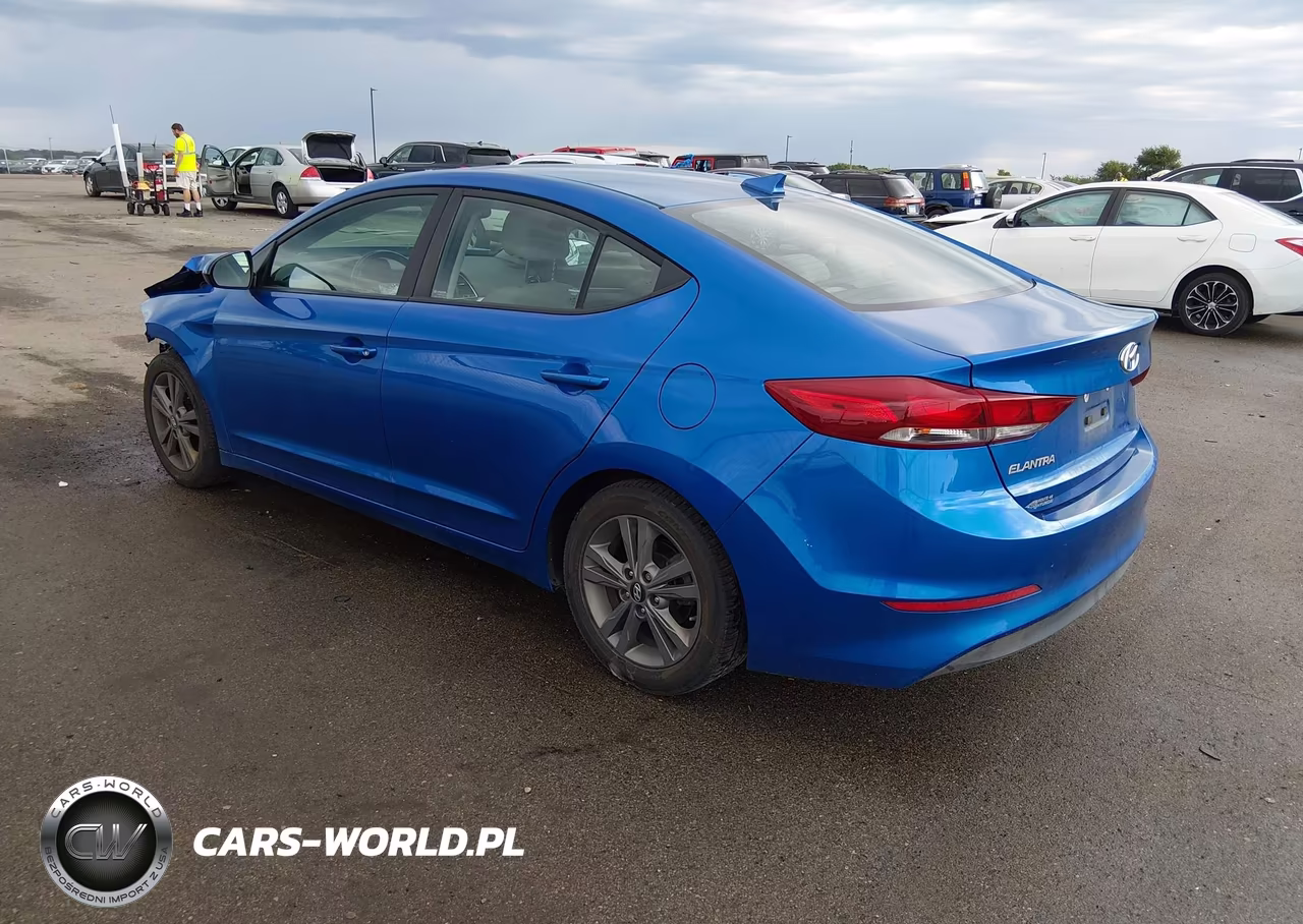 2018 Hyundai Elantra Value Edition VIN:5NPD84LF2JH382960 - 3