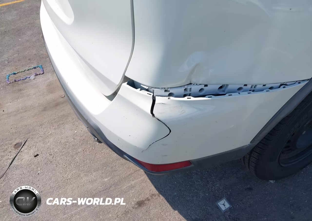 2018 Nissan Rogue S VIN:KNMAT2MT7JP521706 - 6