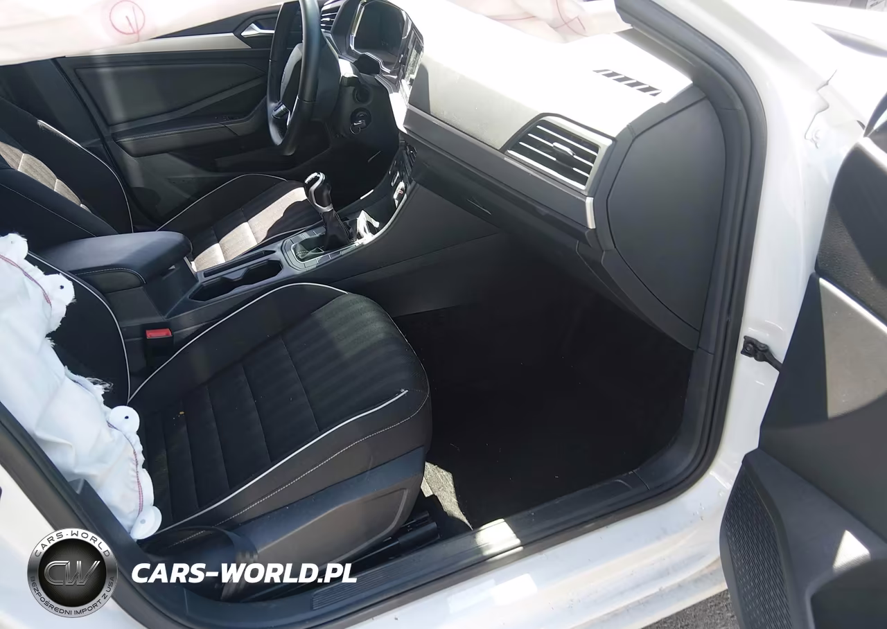2023 Volkswagen Jetta 1.5T Sport VIN:3VWAM7BU4PM057422 - 5