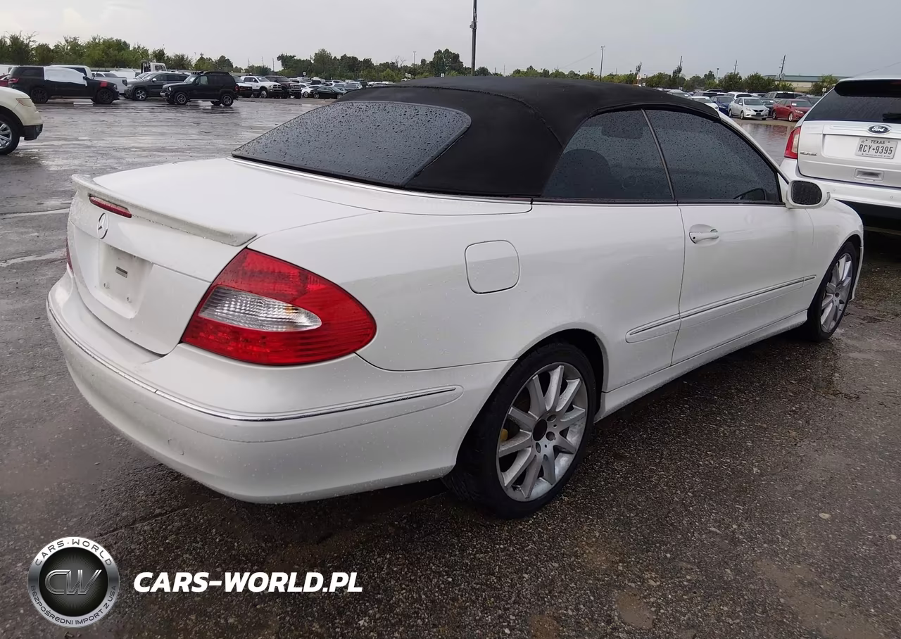 2007 Mercedes-Benz Clk 350 VIN:WDBTK56F37F229813 - 4