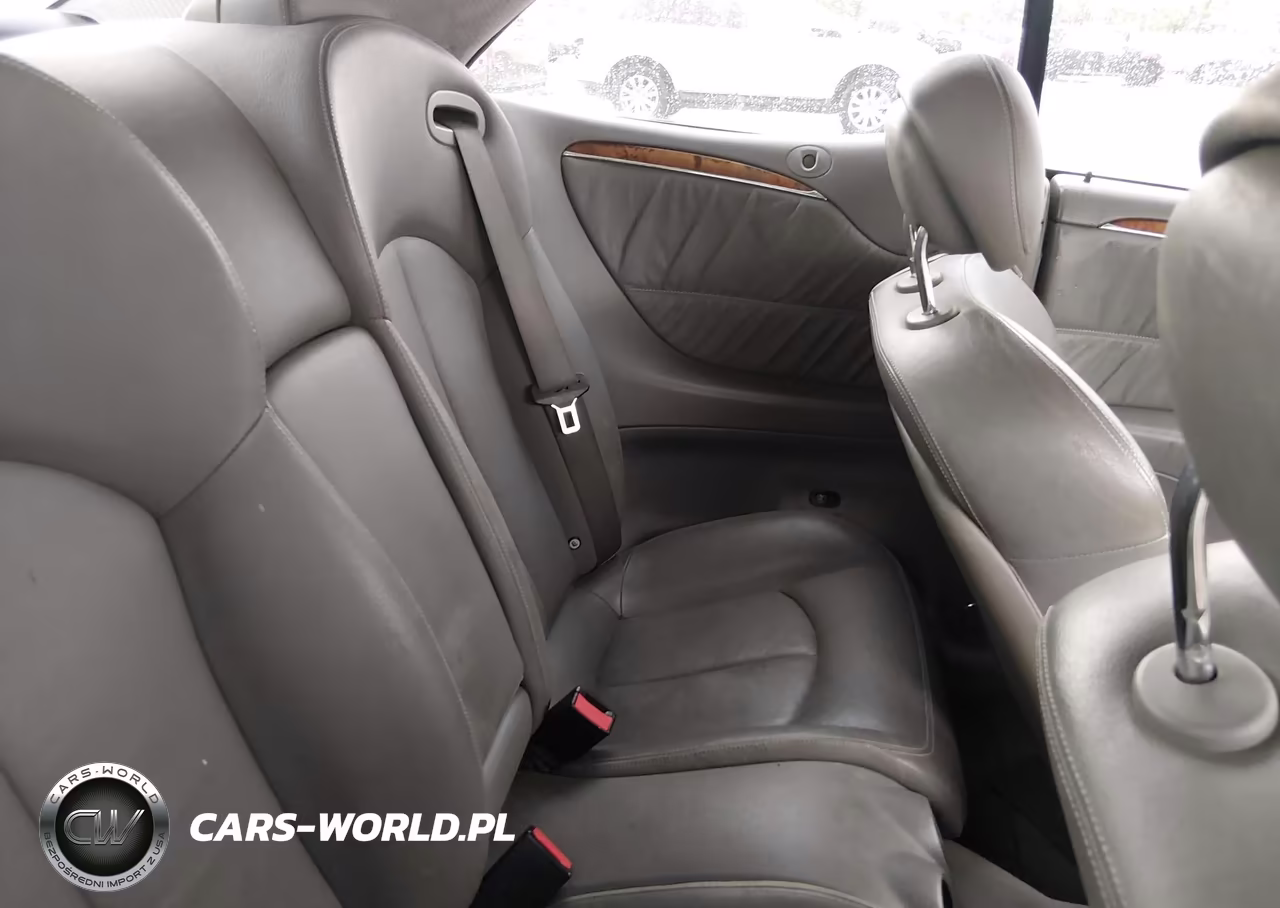 2007 Mercedes-Benz Clk 350 VIN:WDBTK56F37F229813 - 8