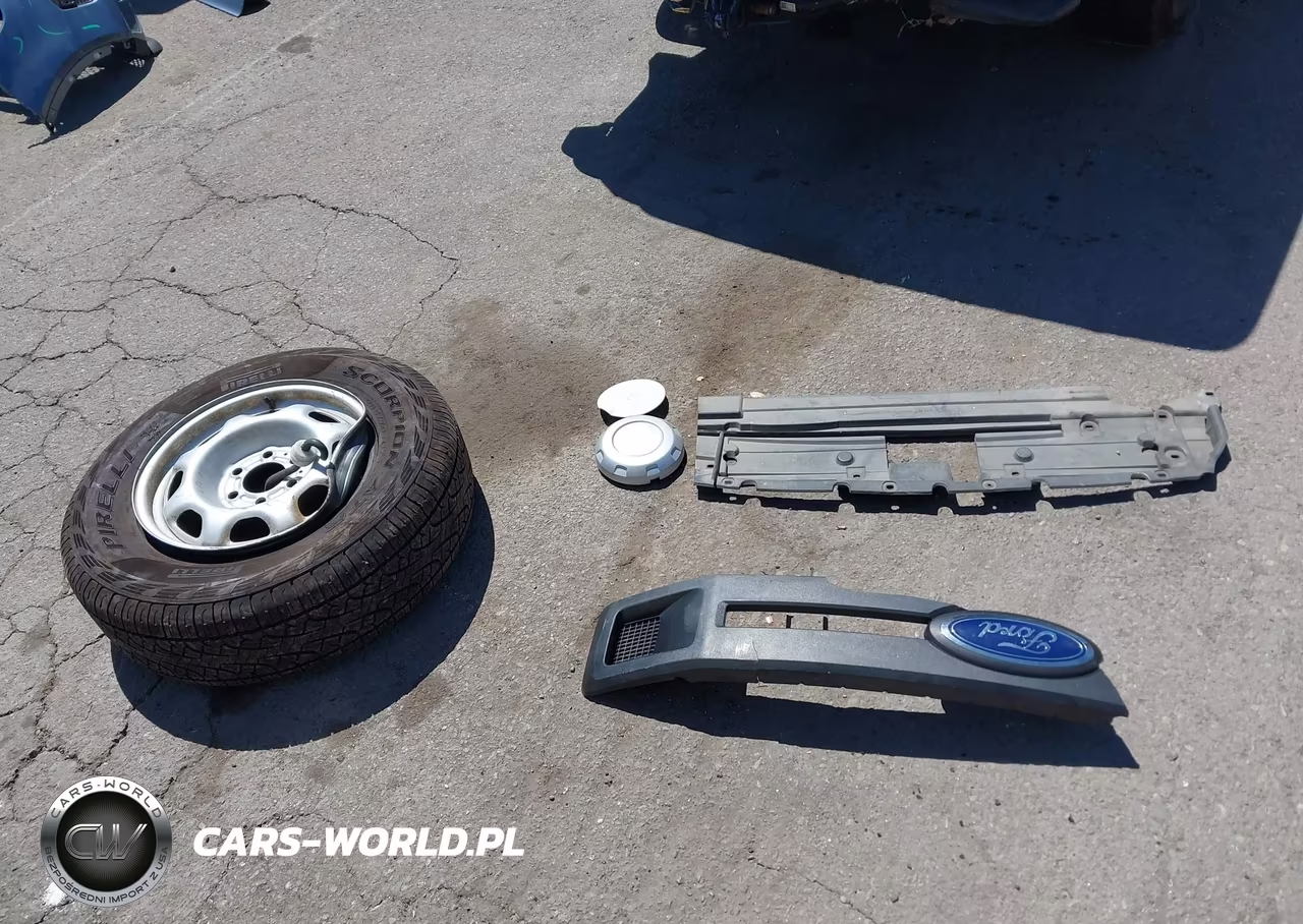 2020 Ford F-150 Xl VIN:1FTMF1CB6LFA28440 - 12