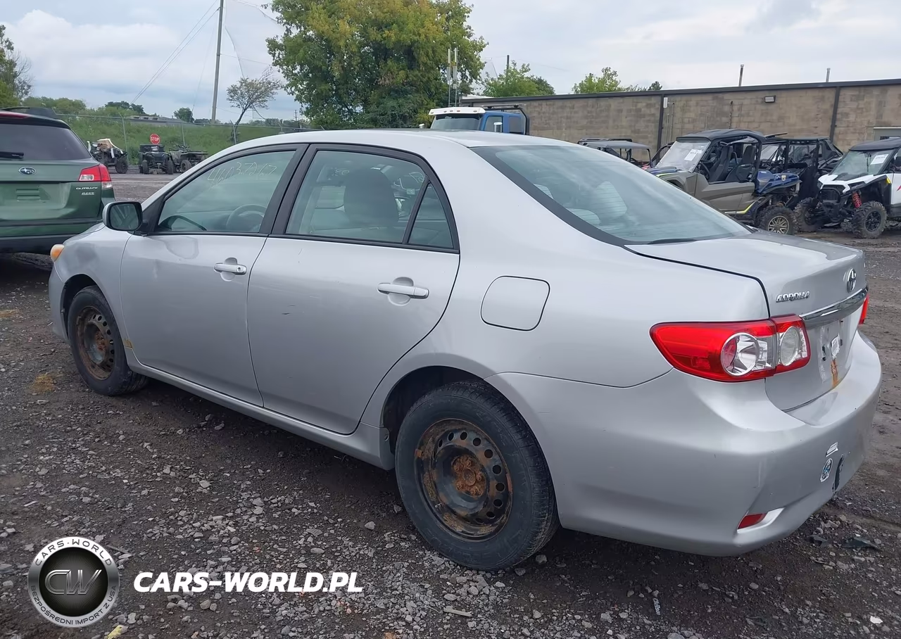 2011 Toyota Corolla Le VIN:2T1BU4EE7BC558008 - 3
