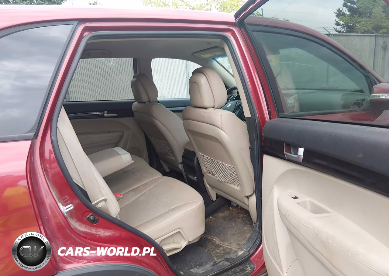 2015 Kia Sorento Lx VIN:5XYKTCA64FG613911 - 8