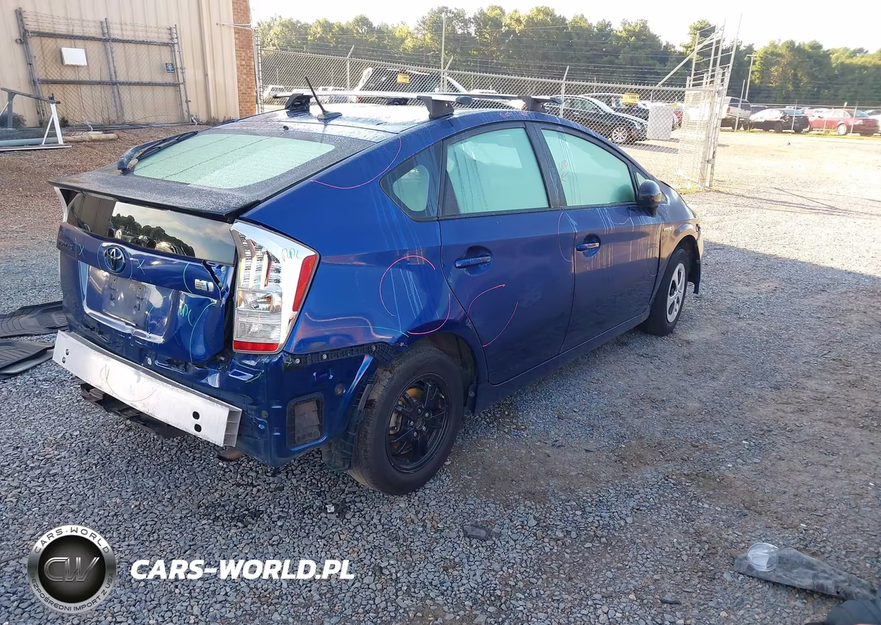2011 Toyota Prius Two VIN:JTDKN3DU6B1436454 - 4