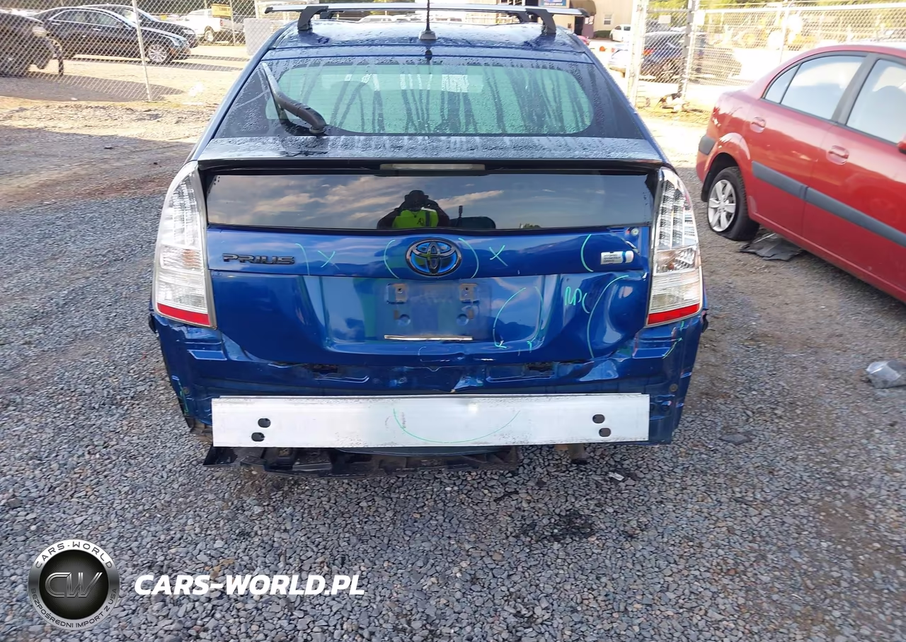 2011 Toyota Prius Two VIN:JTDKN3DU6B1436454 - 6