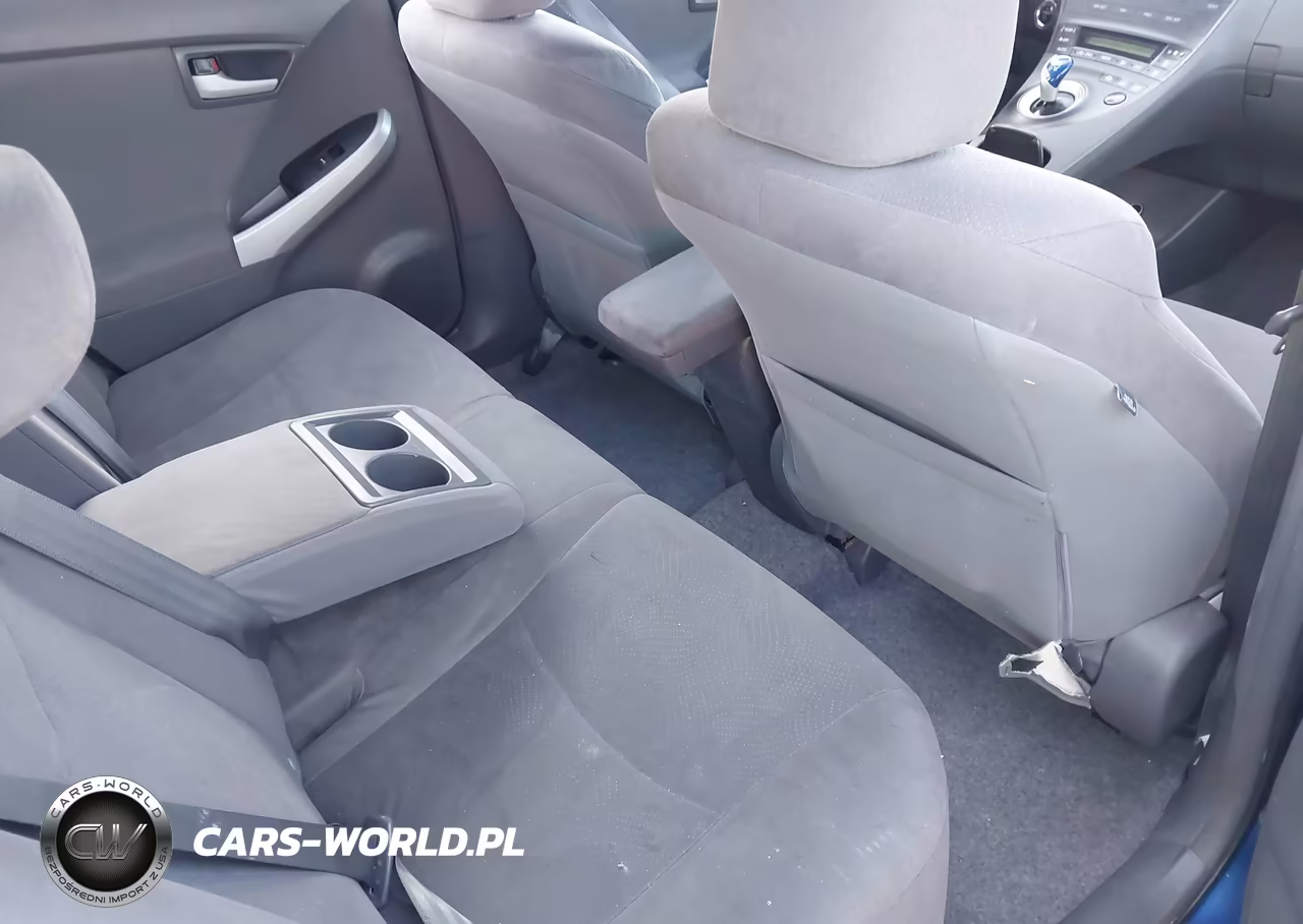 2011 Toyota Prius Two VIN:JTDKN3DU6B1436454 - 8
