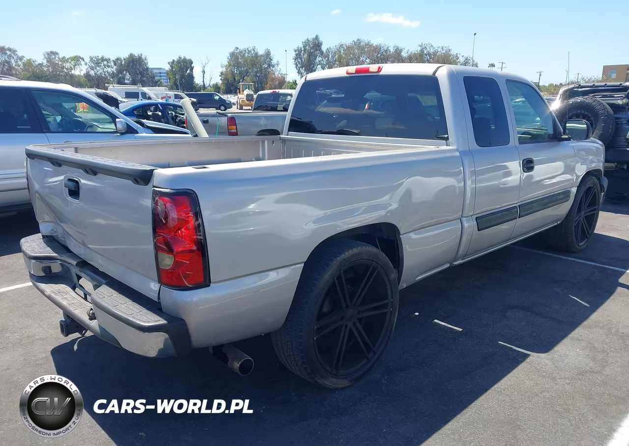 2005 Chevrolet Silverado 1500 Ls VIN:2GCEC19T351185317 - 4