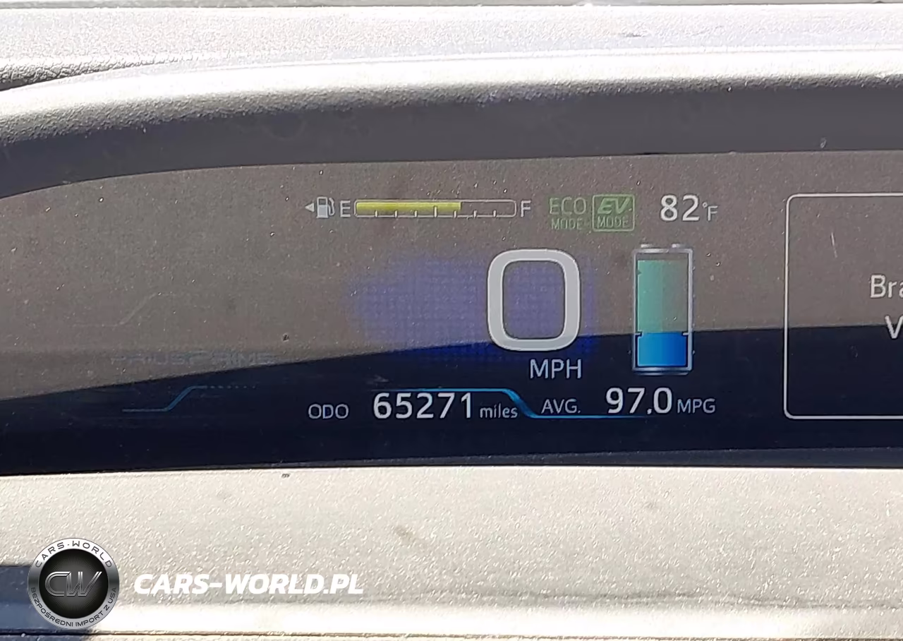 2019 Toyota Prius Prime Premium VIN:JTDKARFP7K3111810 - 16