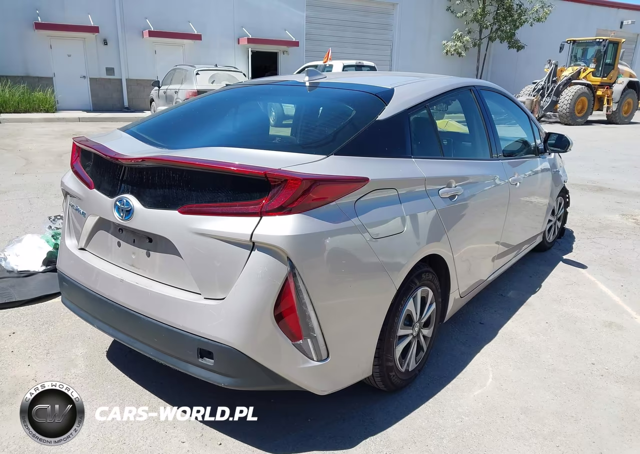 2019 Toyota Prius Prime Premium VIN:JTDKARFP7K3111810 - 4