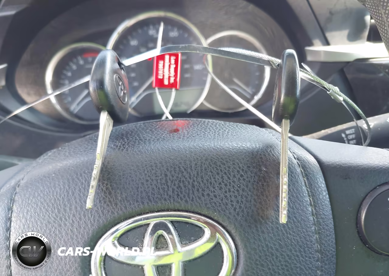 2015 Toyota Corolla L VIN:2T1BURHE9FC295759 - 11