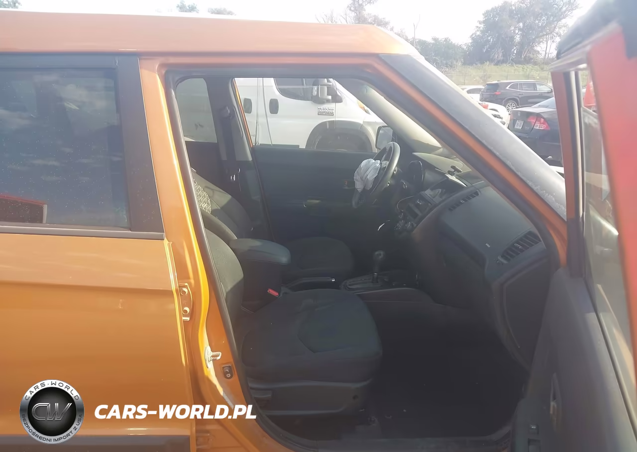 2010 Kia Soul + VIN:KNDJT2A28A7107958 - 5