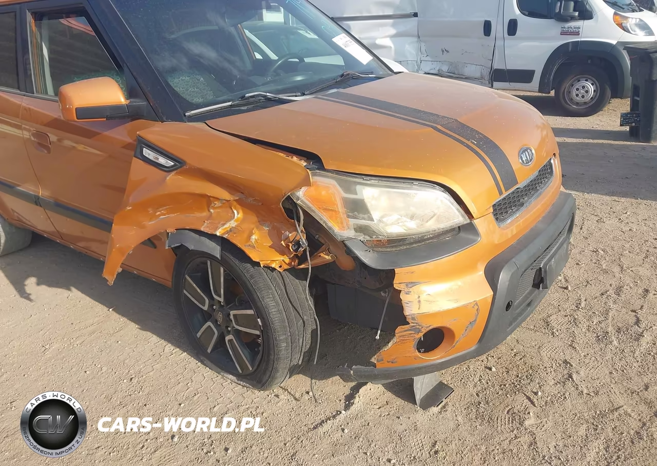 2010 Kia Soul + VIN:KNDJT2A28A7107958 - 6