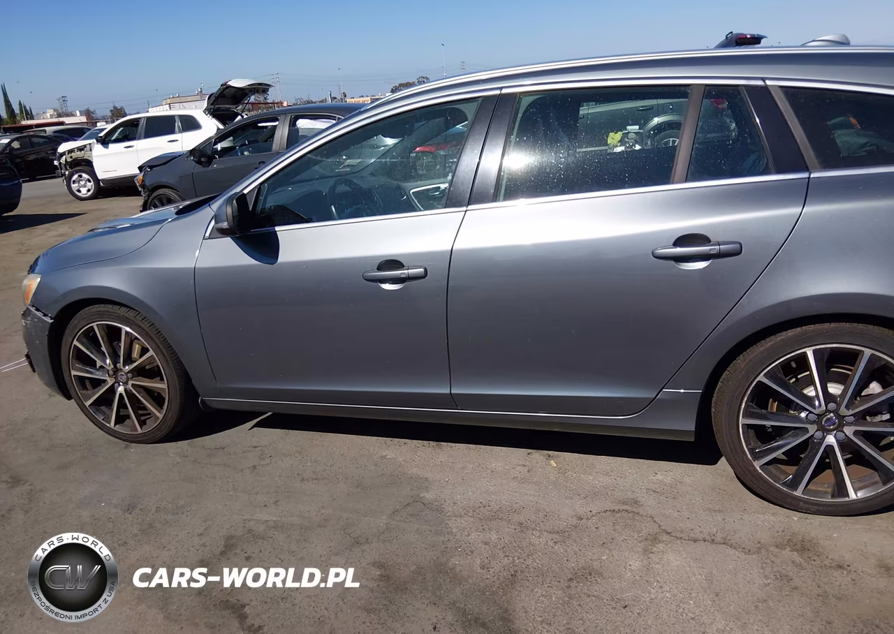 2017 Volvo V60 T5 Premier VIN:YV140MEK5H1371271 - 14