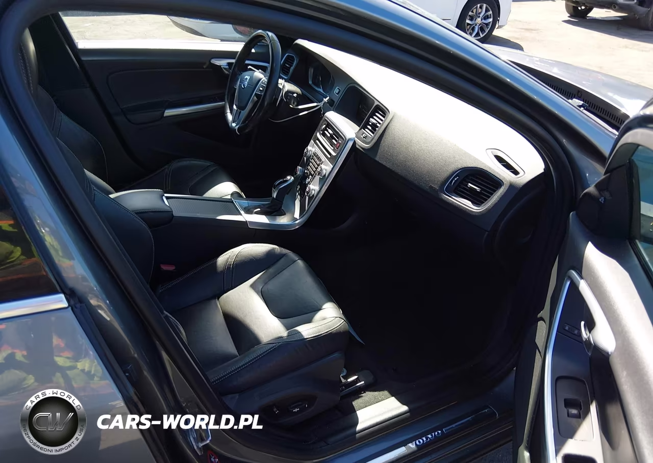 2017 Volvo V60 T5 Premier VIN:YV140MEK5H1371271 - 5