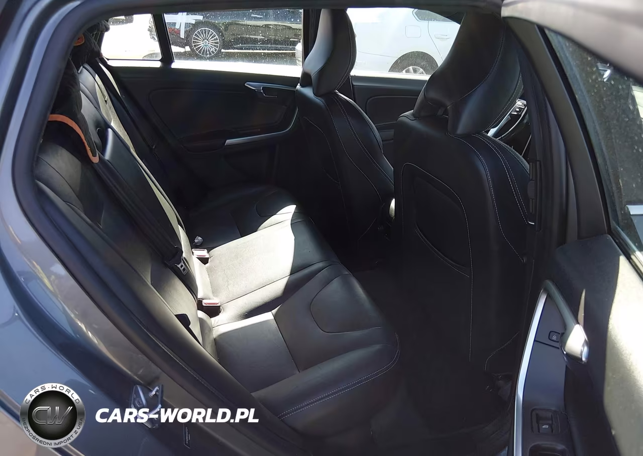 2017 Volvo V60 T5 Premier VIN:YV140MEK5H1371271 - 8
