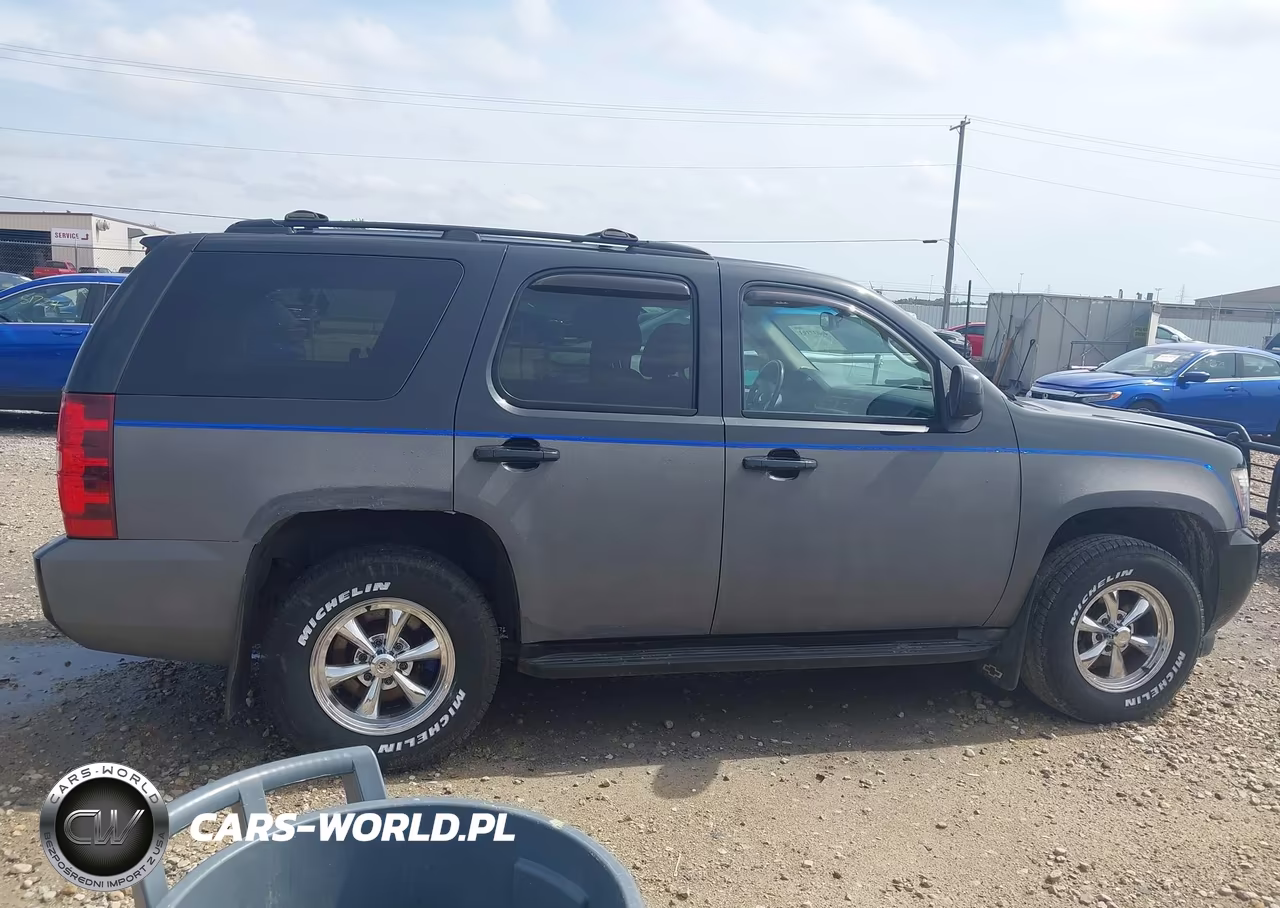 2011 Chevrolet Tahoe Lt VIN:1GNSKBE05BR132233 - 13
