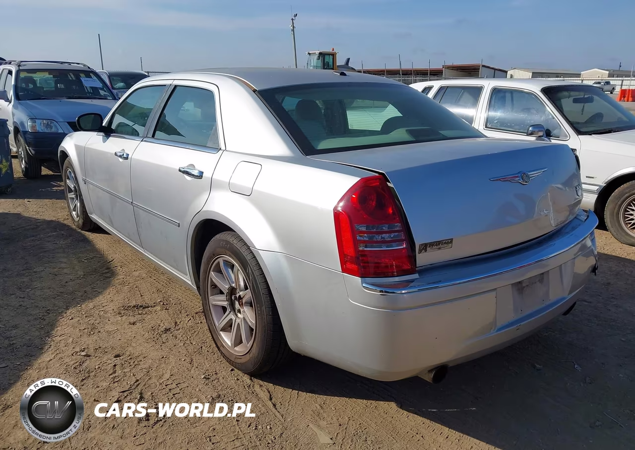 2006 Chrysler 300C VIN:2C3KA63H26H498155 - 3