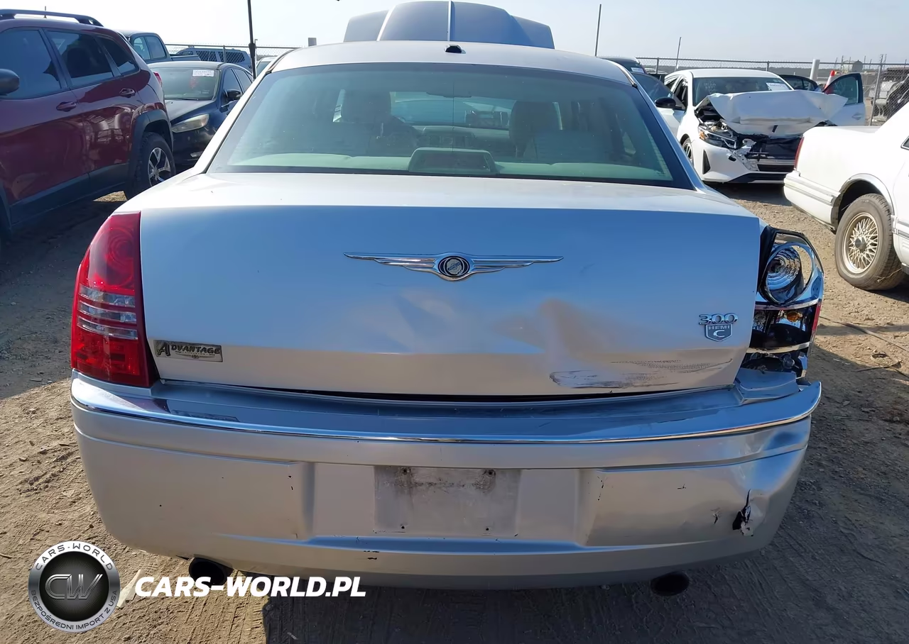 2006 Chrysler 300C VIN:2C3KA63H26H498155 - 6